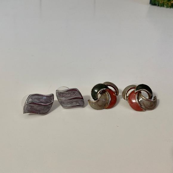 Set of 2 lovely pierced Earrings - Picture 4 of 6